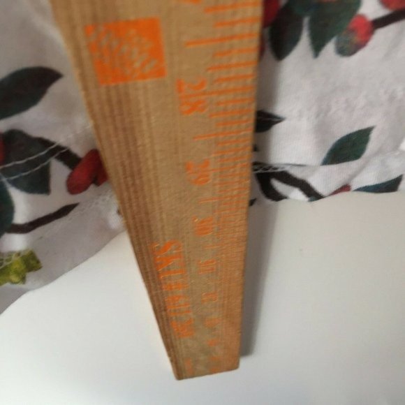 Forever 21 Graphic Tee Floral All Over Print - Picture 5 of 5